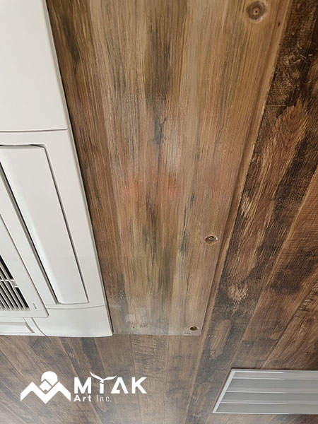 木目塗装で天井と一体化！！